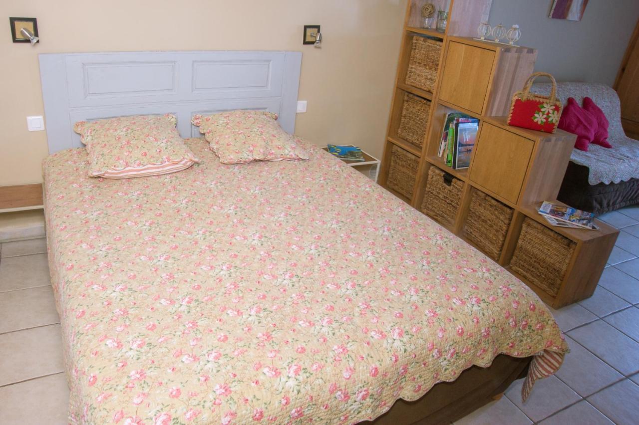 Bed And Breakfast La Maison De Nathalie Les Mayons Luaran gambar