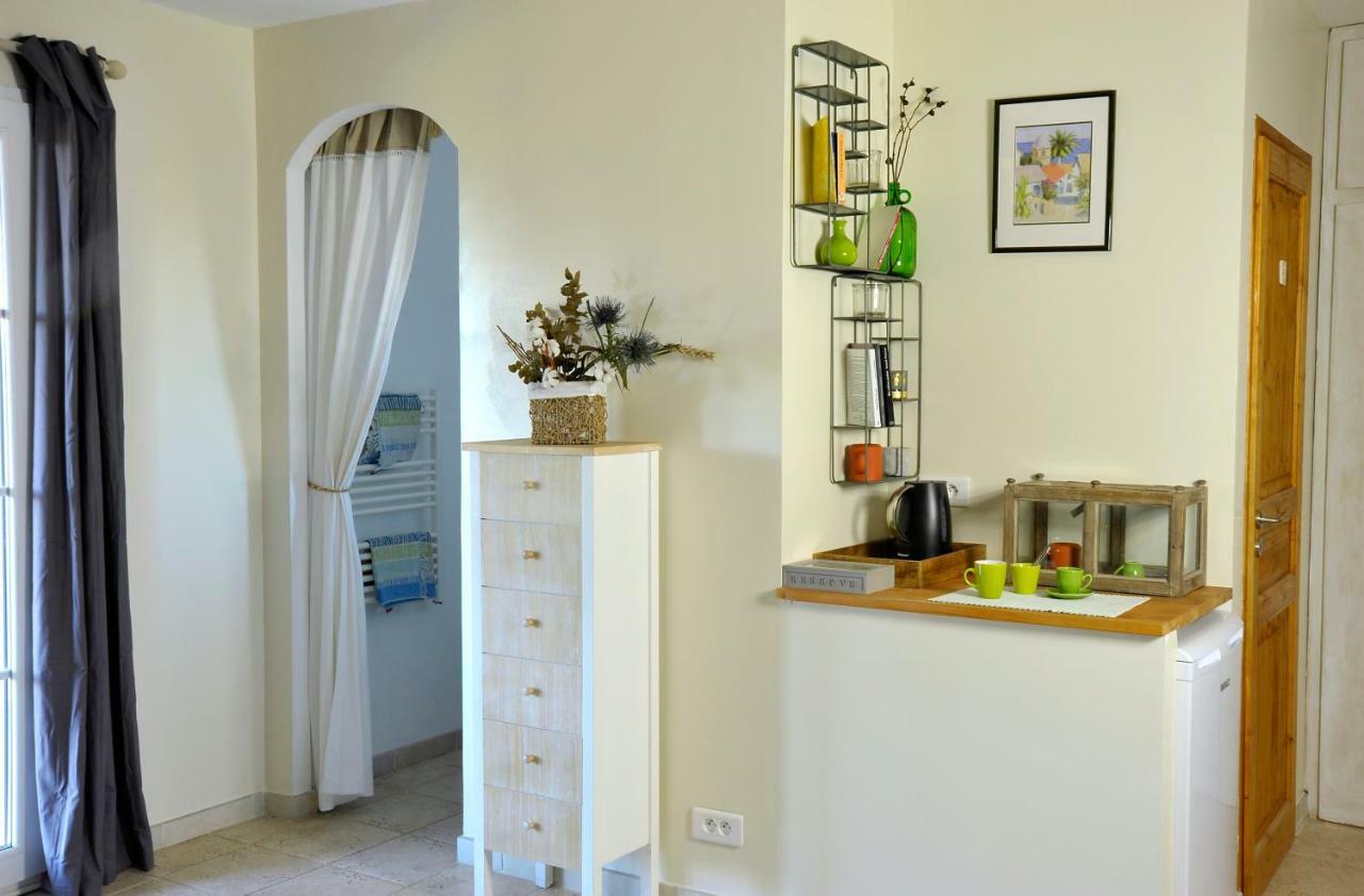 Bed And Breakfast La Maison De Nathalie Les Mayons Luaran gambar