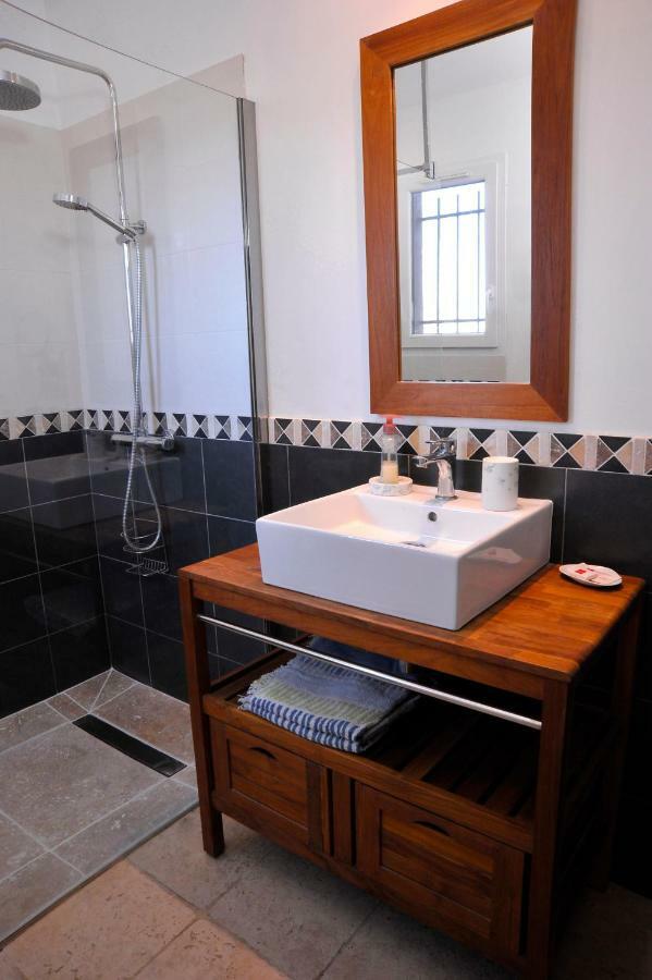Bed And Breakfast La Maison De Nathalie Les Mayons Luaran gambar